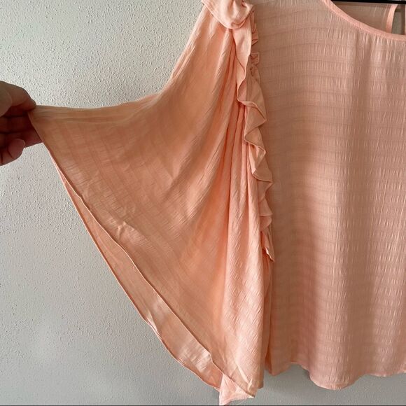 NWT 1.State Light Pink Flowy Sleeved Blouse - Size: L - Picture 3 of 8